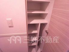 別の部屋（左右反転した間取りの部屋）の写真です。現状優先。