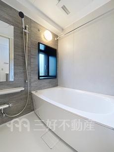 バス