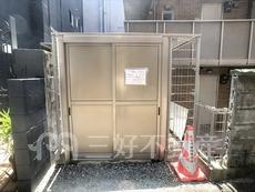 ごみ捨て場