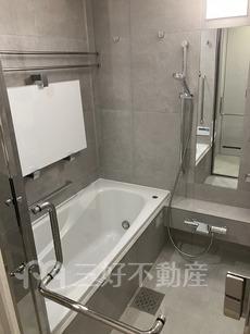 バス