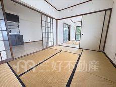 居間