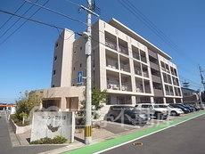 メゾンドロゼリエ