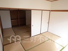居間