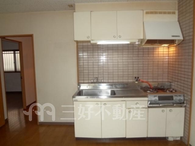 apartment 片縄東１丁目