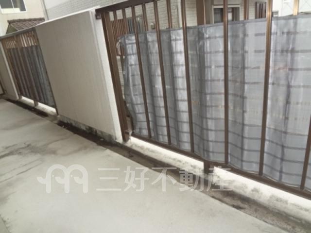 apartment 片縄東１丁目