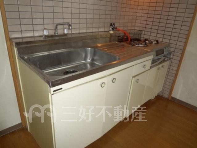 apartment 片縄東１丁目