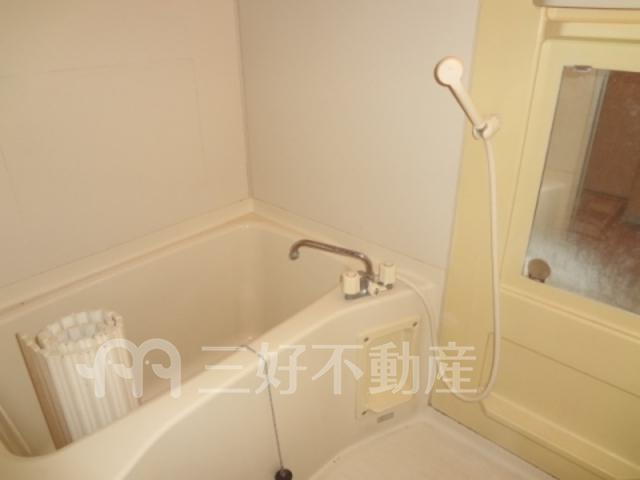 apartment 片縄東１丁目