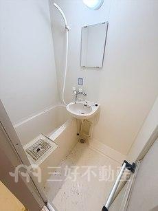 バス