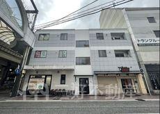 ファミール小山