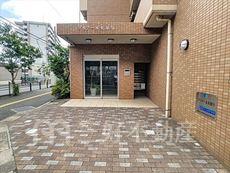 エントラス