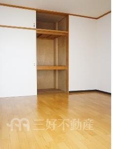 居間