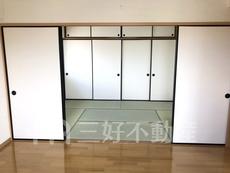 居間